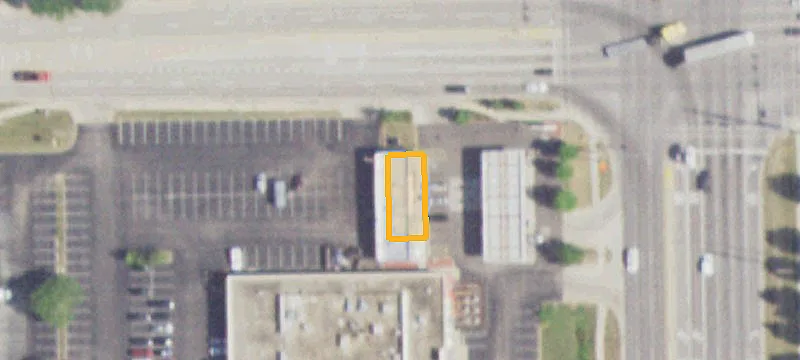 Freestanding Retail Building at Signalized Intersection
