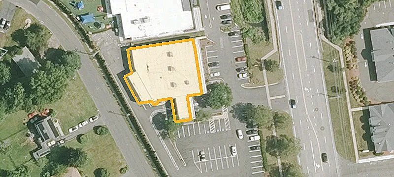 Single-Tenant Bank Building