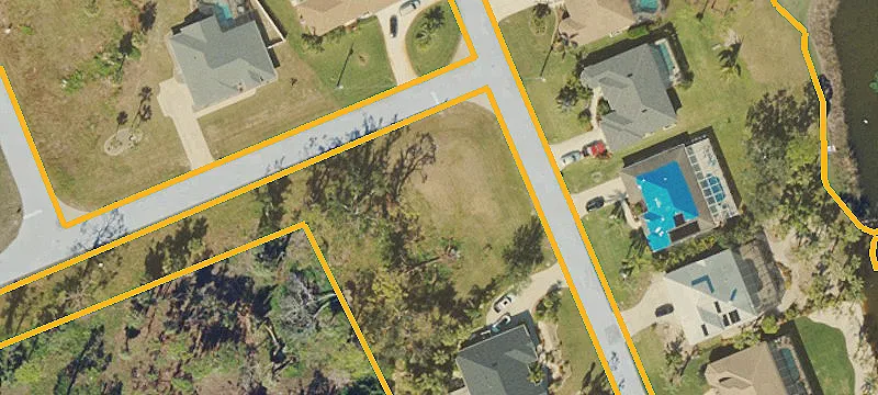 Oversized Golf Community Residential Lot