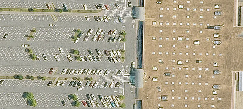 Retail Pad In Kroger Parking