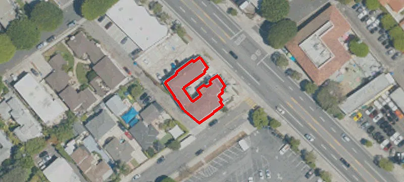Retail Building with Major Frontage