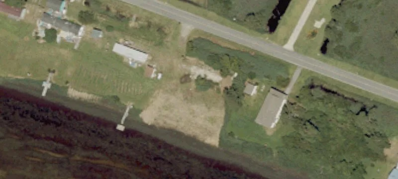 Waterfront Land Lot in Community