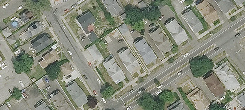 3BR Second-Floor Apartment Rental