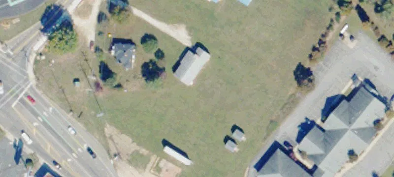Timber-Backed Hunting and Farm Land