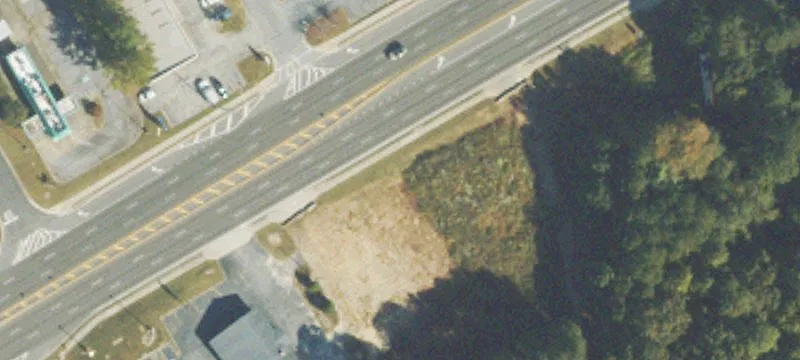 Retail Building with Highway Frontage