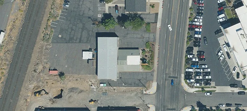 Flex Space with Clear-Span Warehouse