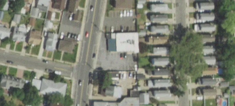 Freestanding Retail Building with Parking
