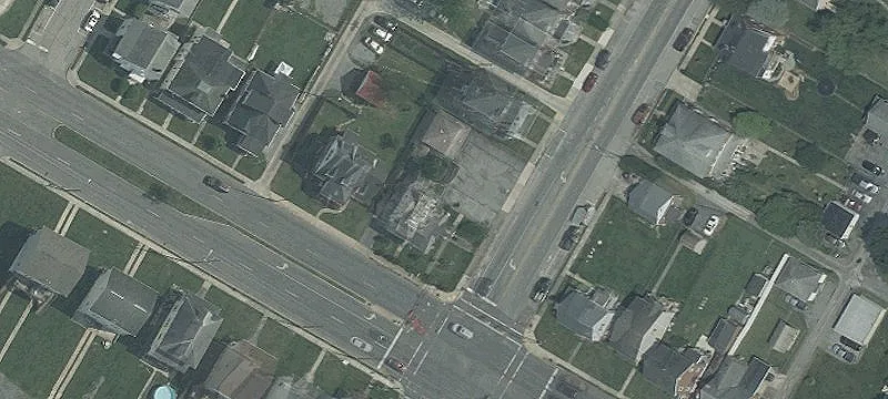 Corner Restaurant Building with Residence
