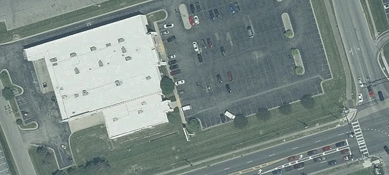 Three-Tenant Retail Center