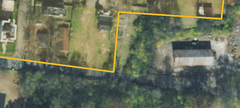Waterfront Park-Front Homesite