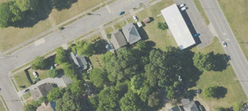 Flex Building on Corner Lot