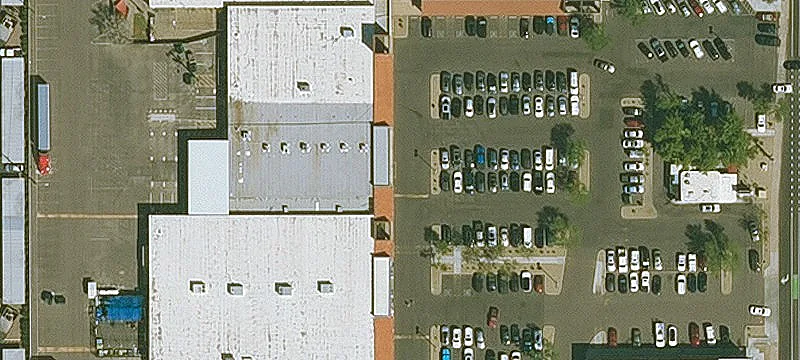 Retail Building with 5.25% Cap
