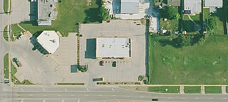 Contiguous Retail Space