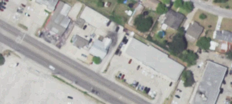 Freestanding Multi-Tenant Retail Building