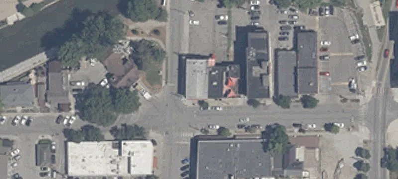 Two-Story Multi-Tenant Retail Buildings