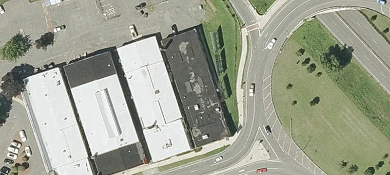 Mixed-Use Retail and Office Building