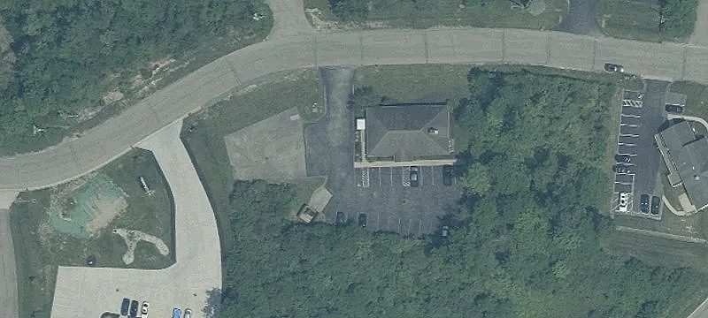 One-Story Single-Tenant Office Building