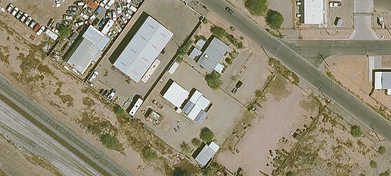 Auto Repair Commercial Compound