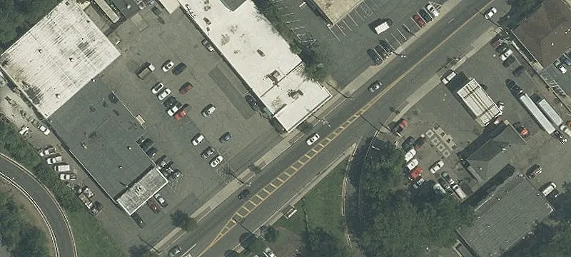Flex Retail/Light Industrial Building