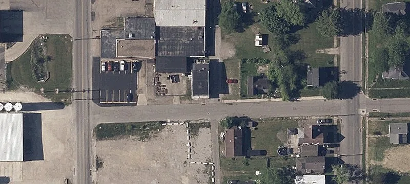 Mixed-Use Income Building