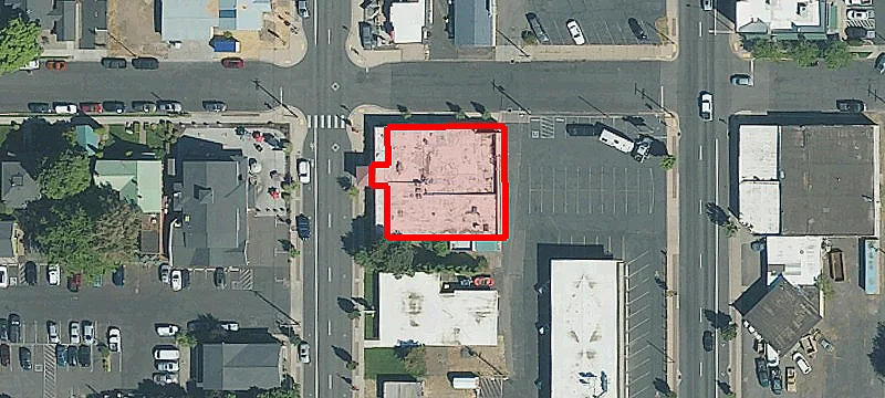 Multi-Tenant Retail/Office Building