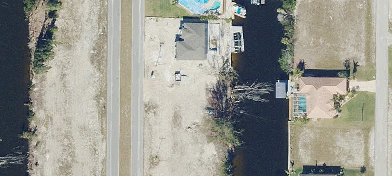 Gulf-Access Waterfront Land