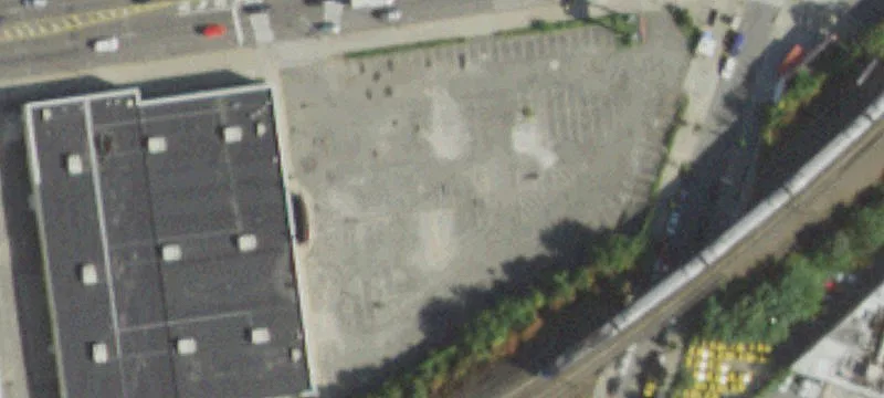 Partitioned Ground-Floor Retail Lease