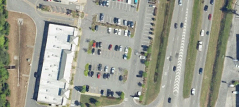 Inline Retail Storefront at Crossing