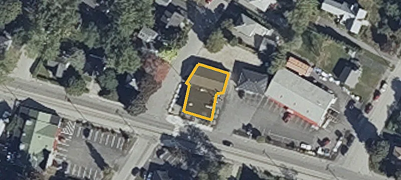 Fully Equipped Restaurant Building