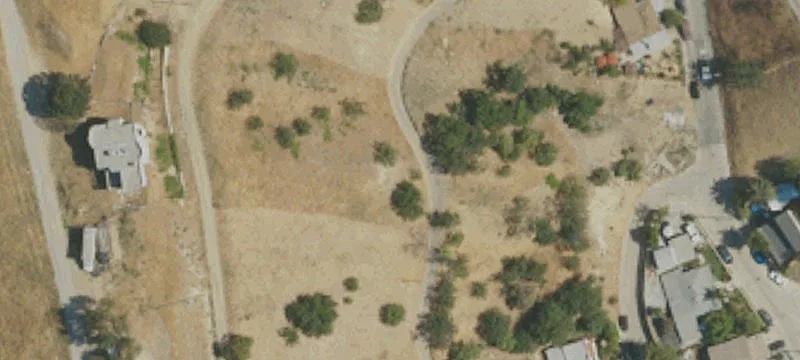Street-to-Street View Buildable Lot