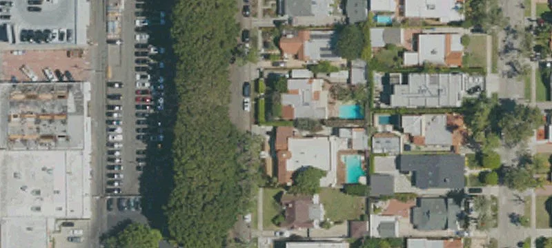 Eight-Unit Apartment Building