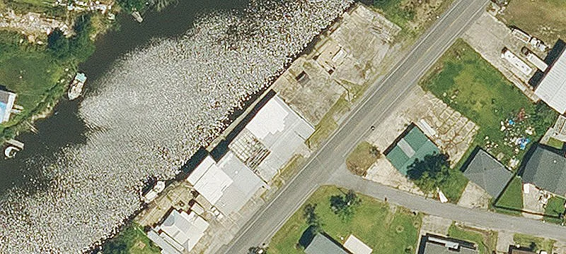 Bayou-Front Live-Work Warehouse