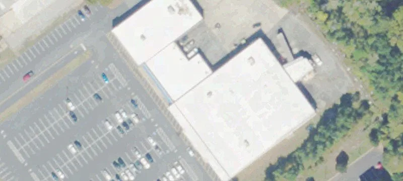 Inline Retail Suite in Plaza