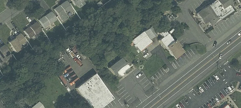 Free-Standing Office Building with Parking