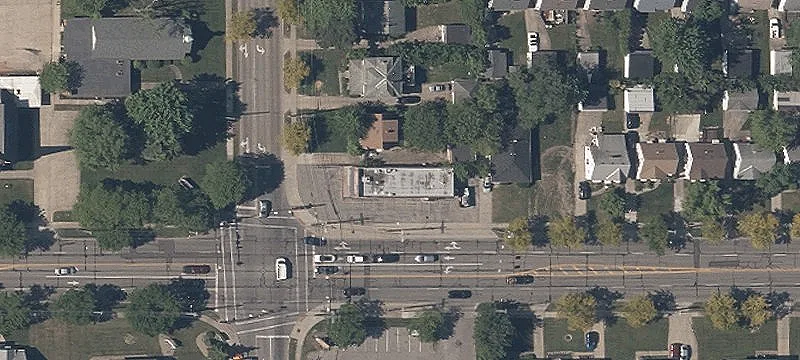 Restaurant Building on Corner Lot