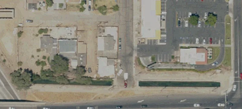 Auto Retail Center with NNN Leases