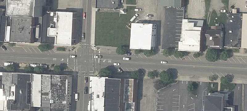 Apartment Building with Conversion Potential