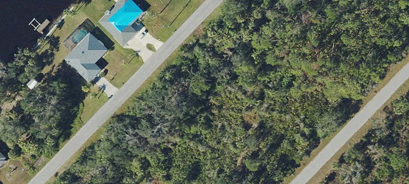 Vacant Waterfront-Adjacent Land Lot