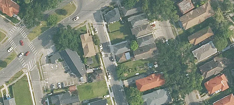 Three-Bedroom Duplex with Garage