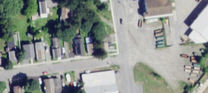 Triplex with Double Lot