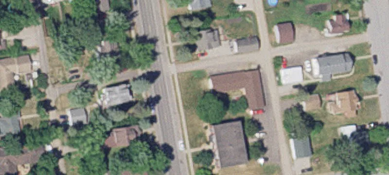 Auto Shop with Showroom and Garages