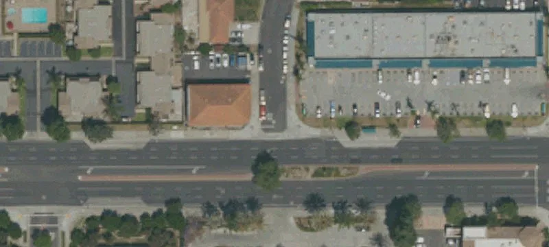 Multi-Tenant Retail Building