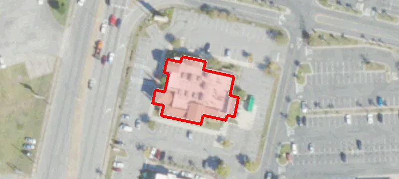 Retail Space in Grocery-Shadow Center