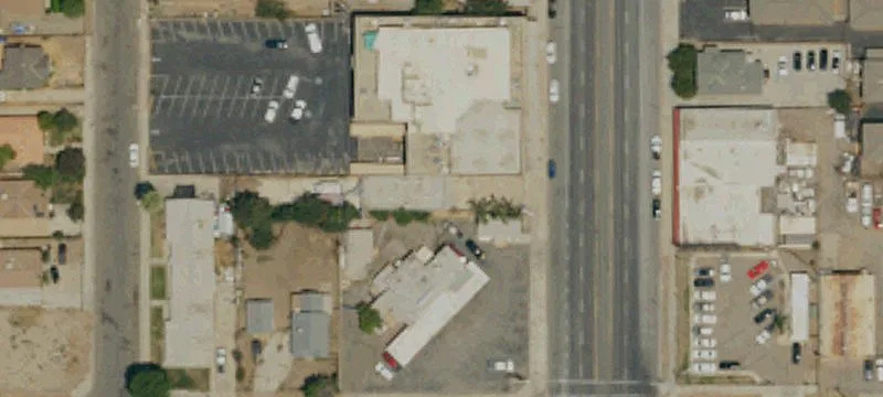 Divisible Retail Building with Meters