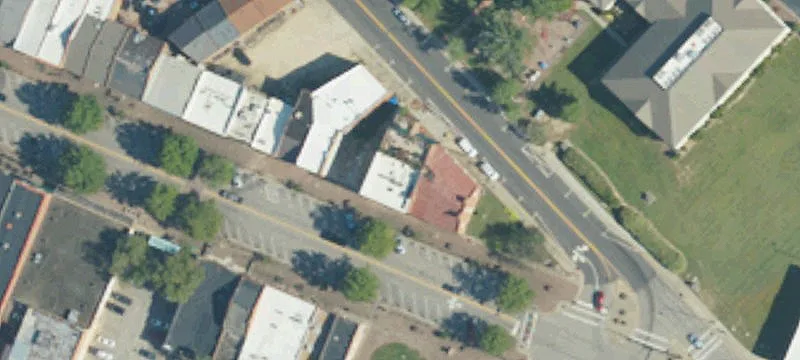 Mixed-Use Townhome and Office Building