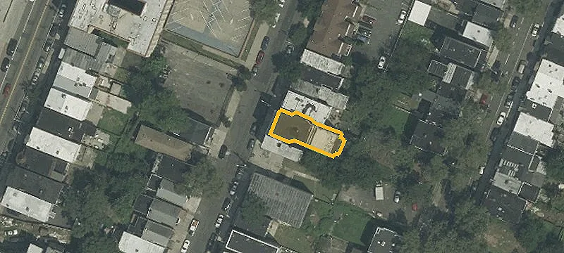 18-Unit Multifamily Building