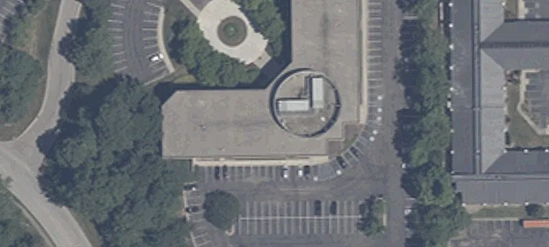 Office Building with Large Floorplates