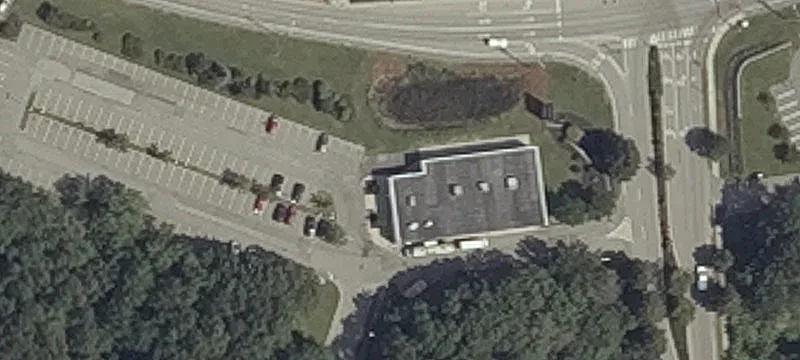 Retail Space in Shopfront Center