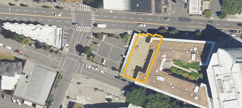 Partially Occupied Retail Building
