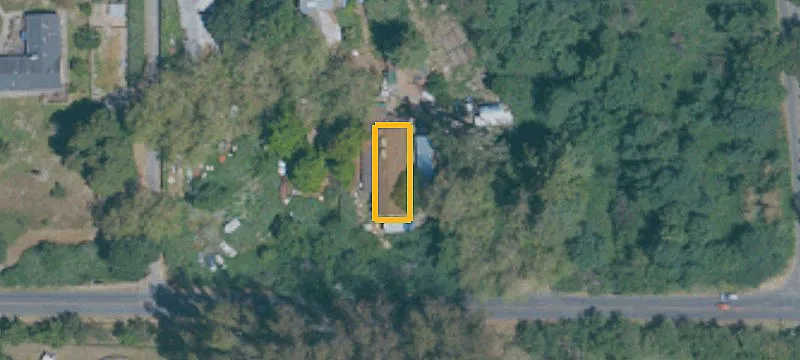 Gated Triplex with Detached Shop